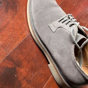 Giorgio Armani Textured Gray Oxfords